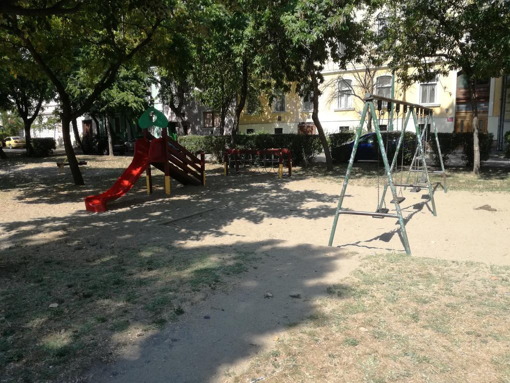 Dudi Apartman Szeged Exterior foto